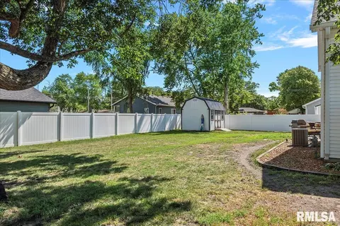 202 E Maple St, New Berlin, IL 62670 photo 36
