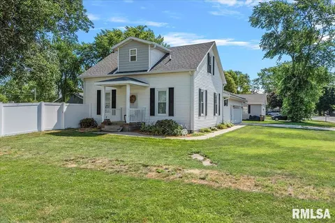 202 E Maple St, New Berlin, IL 62670 photo 3