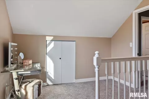 202 E Maple St, New Berlin, IL 62670 photo 28
