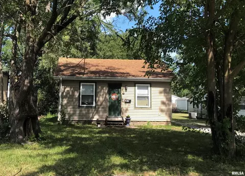 2708 S Whittier, Springfield, IL 62704