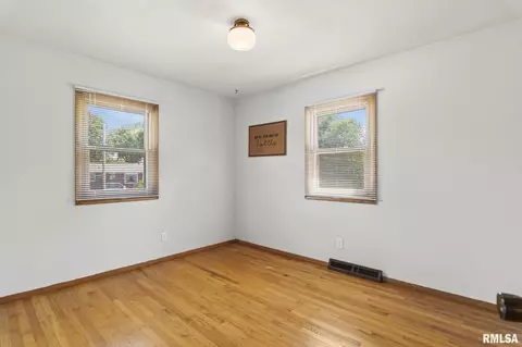 2112 N 24th St, Springfield, IL 62702 photo 15