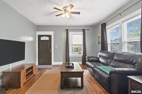 137 N Illinois St, Springfield, IL 62702 photo 6