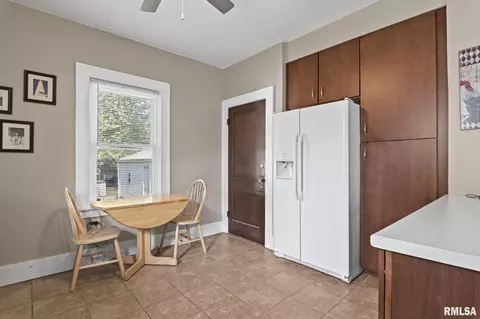 137 N Illinois St, Springfield, IL 62702 photo 12