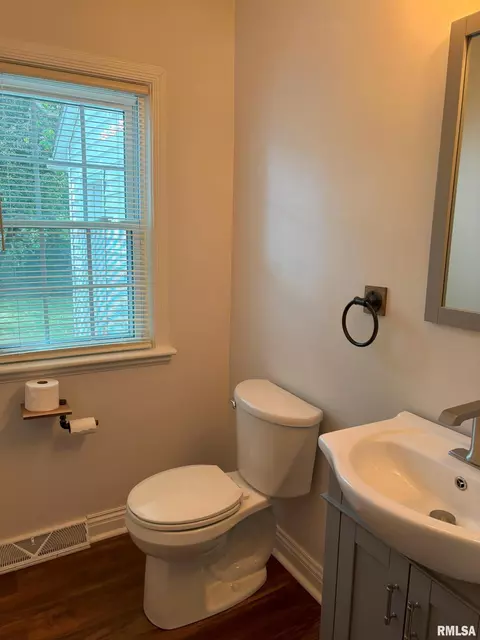 2166 Greenbriar Dr, Springfield, IL 62704 photo 14
