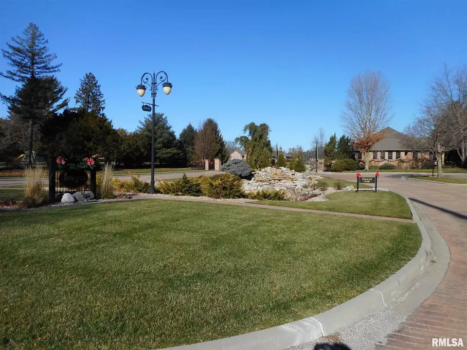  5401 Irongate Dr, Springfield, IL 62711 photo 1