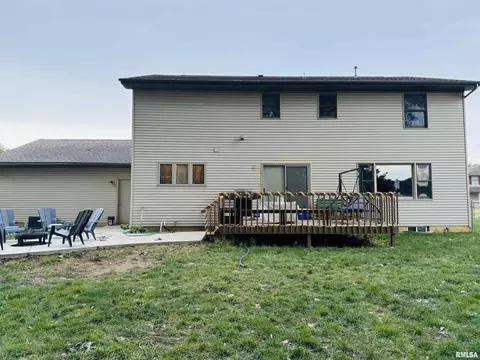 2316 Shabbona Dr, Springfield, IL 62712 photo 2