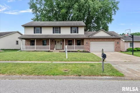 2316 Shabbona Dr, Springfield, IL 62712 photo 3
