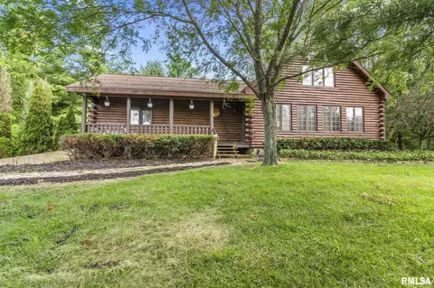 23253 Digiovanna Dr, Athens, IL 62613