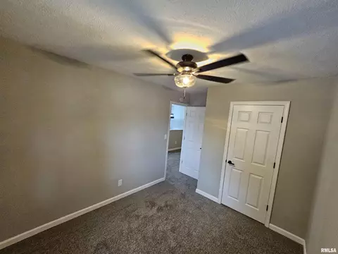 2625 Griffiths Ave, Springfield, IL 62702 photo 8