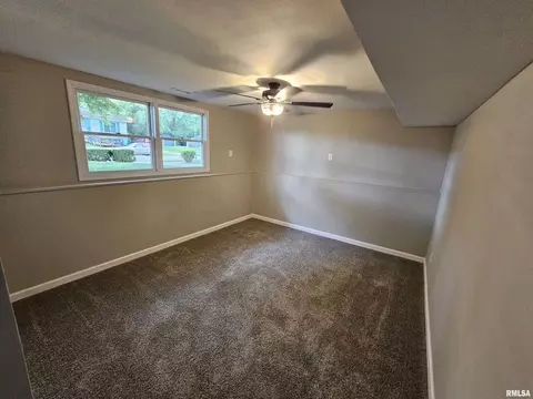 2625 Griffiths Ave, Springfield, IL 62702 photo 14