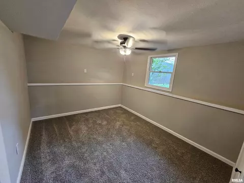 2625 Griffiths Ave, Springfield, IL 62702 photo 10