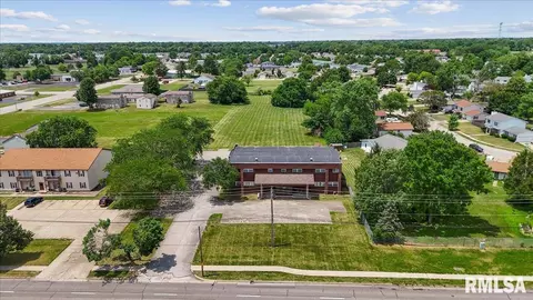 2851 Taylor Ave, Springfield, IL 62703 photo 5