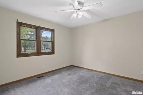 2909 Twin Lakes Dr, Springfield, IL 62707 photo 22