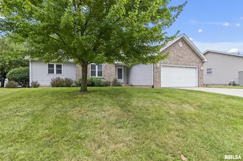 2909 Twin Lakes Dr, Springfield, IL 62707 photo 3