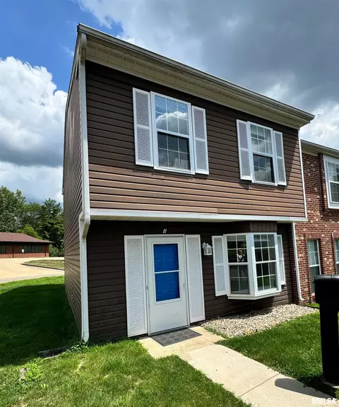 1 Sycamore Row, Springfield, IL 62702