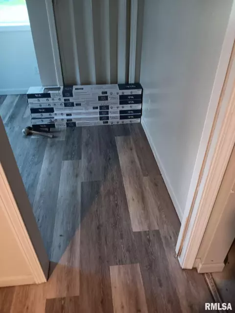 Entry Way - 2127 E Lawrence Ave, Springfield, IL 62703 photo 2 of 2