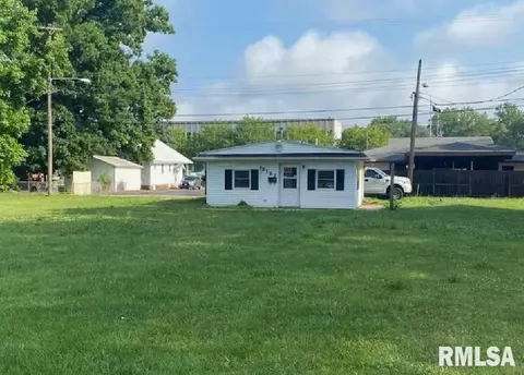 Exterior - 2127 E Lawrence Ave, Springfield, IL 62703 photo 1 of 2