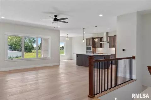 1473 Dearborn Dr, Springfield, IL 62711 photo 5