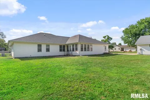 4234 S 2nd St, Springfield, IL 62703 photo 6
