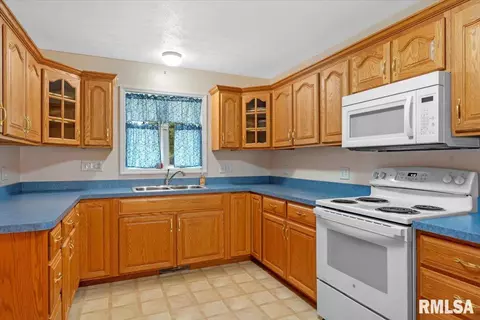 4234 S 2nd St, Springfield, IL 62703 photo 17