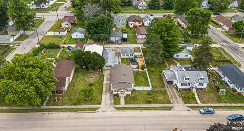 1308 Pulaski St, Lincoln, IL 62656