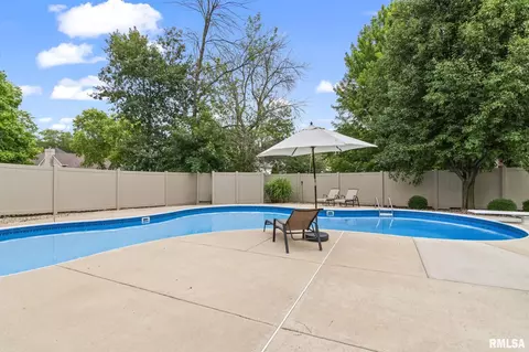 Exterior - 6216 Northampton Ln, Springfield, IL 62711 photo 9 of 14
