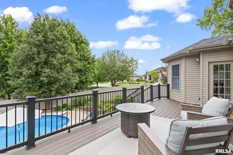 Exterior - 6216 Northampton Ln, Springfield, IL 62711 photo 5 of 14