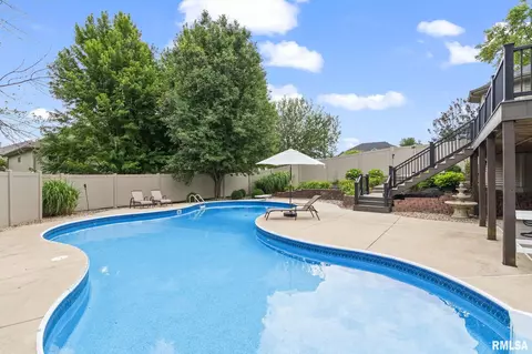 Exterior - 6216 Northampton Ln, Springfield, IL 62711 photo 7 of 14