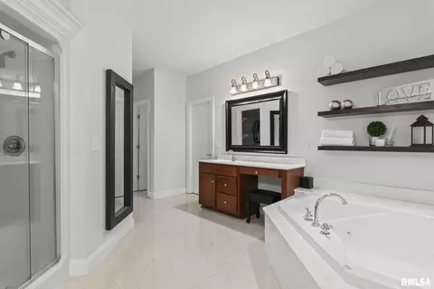 Bath - 6216 Northampton Ln, Springfield, IL 62711 photo 1 of 9