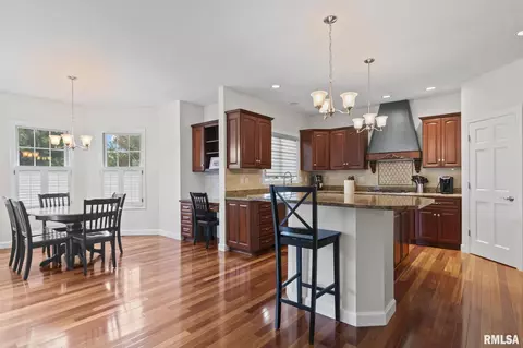 Kitchen - 6216 Northampton Ln, Springfield, IL 62711 photo 3 of 5