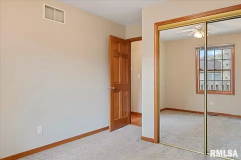 2005 Burgess Dr, Springfield, IL 62711 photo 10