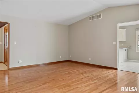 2005 Burgess Dr, Springfield, IL 62711 photo 23
