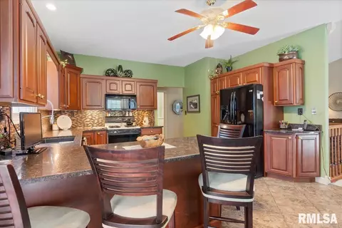 775 Shoshoni Dr, Springfield, IL 62711 photo 9