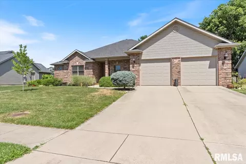 775 Shoshoni Dr, Springfield, IL 62711