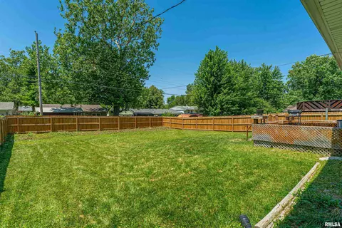 1224 Rutledge Rd, Bloomington, IL 61704 photo 18
