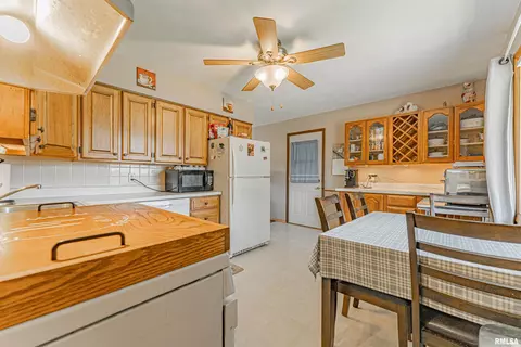 1224 Rutledge Rd, Bloomington, IL 61704 photo 8