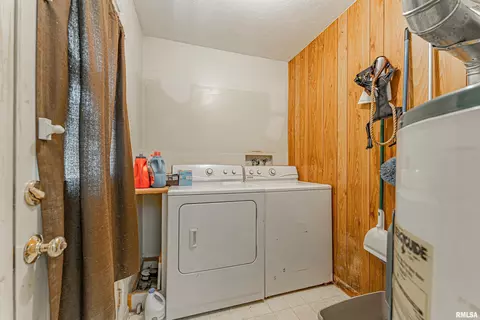 1224 Rutledge Rd, Bloomington, IL 61704 photo 9