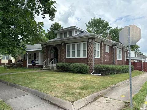 1301 W Edwards St, Springfield, IL 62704