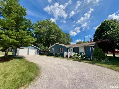 101 E Petersburg St, Oakford, IL 62673