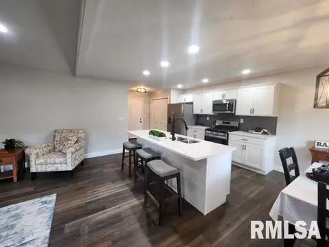 121 Verona Dr, Springfield, IL 62703 photo 8