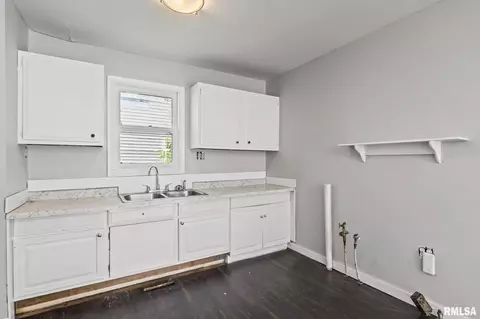 2841 S 15th St, Springfield, IL 62703 photo 9