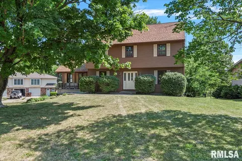 2229 Big Bend Rd, Taylorville, IL 62568