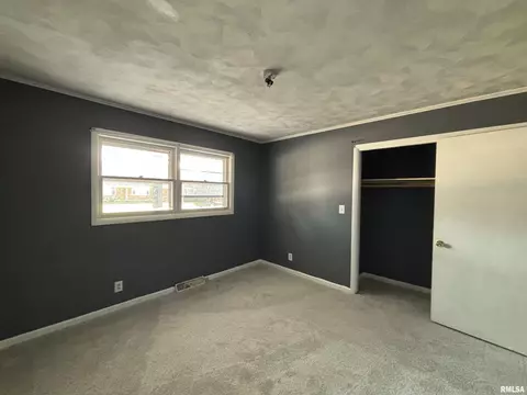 Bedroom - 301 Dickinson Rd, Springfield, IL 62704 photo 4 of 4