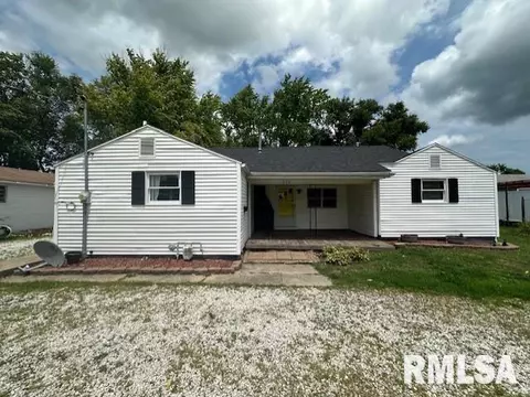 504 W Walnut St, Jacksonville, IL 62650