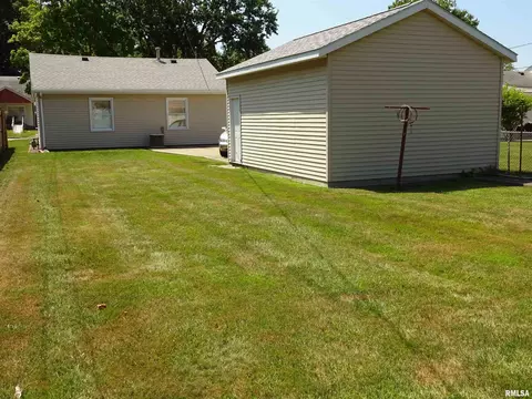 2068 N 21st St, Springfield, IL 62702 photo 22