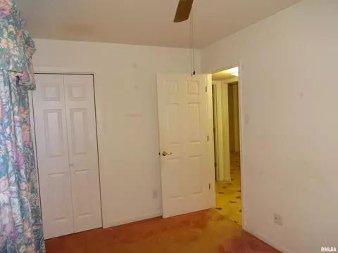 2068 N 21st St, Springfield, IL 62702 photo 11