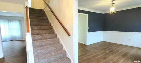 Entry Way - 2012 Montague Dr, Springfield, IL 62711 photo 1 of 7