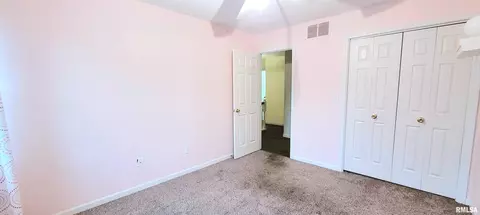 Bedroom - 2012 Montague Dr, Springfield, IL 62711 photo 16 of 17