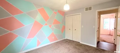 Bedroom - 2012 Montague Dr, Springfield, IL 62711 photo 11 of 17