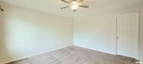 Bedroom - 2012 Montague Dr, Springfield, IL 62711 photo 4 of 17
